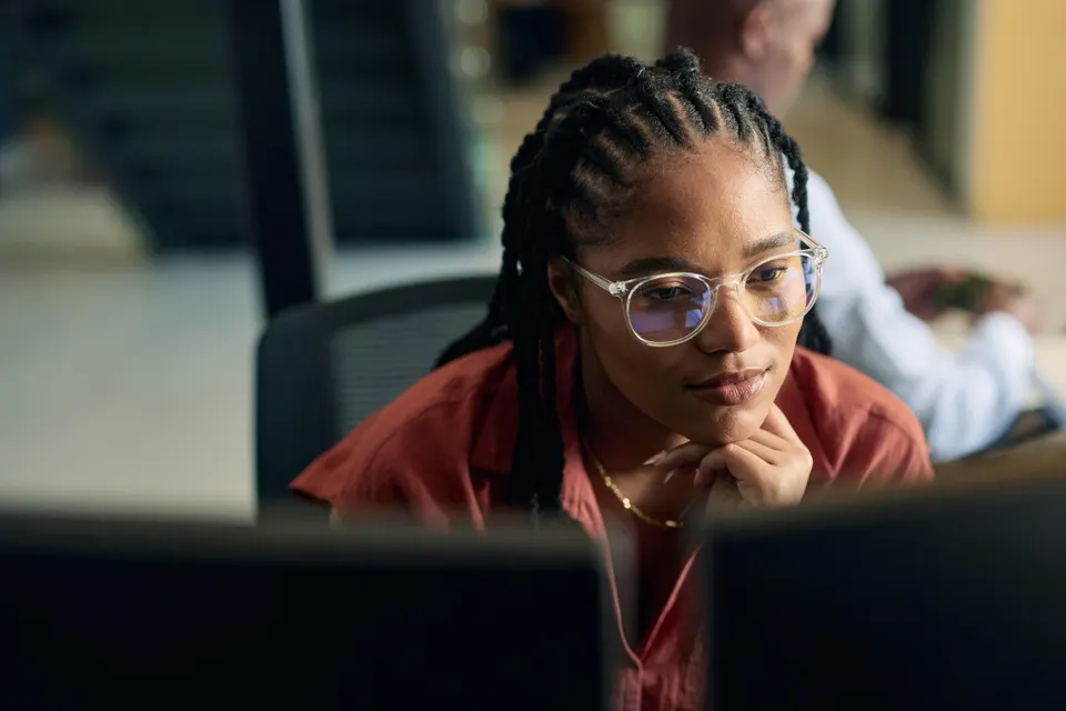 Business Leaders Shift AI Focus to Automation and Intelligence